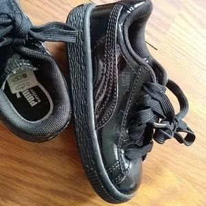 PUMA Toddler Basket Heart Patent Sneakers INF